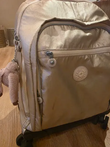 Mochila Kipling com Rodinhas - excelente estado