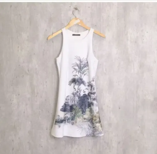 Vestido branco estampado lez a lez tam P