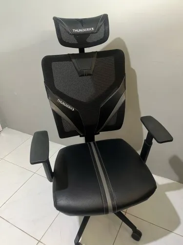 Cadeira Ergonômica - ThunderX3 (Yama1)