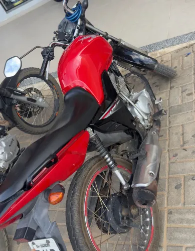 HONDA FAN 125c 2017. Vendo ou troco por BIZ