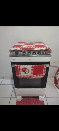 Vende-se este fogão usado nem dois anos