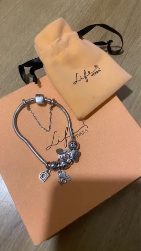 Pulseira life Vivara com berloque 