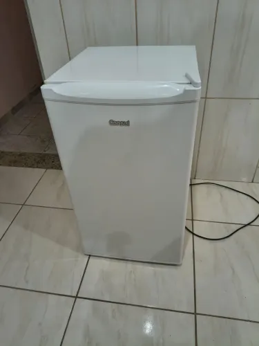 Vendo frigobar Consul 117 litros, 127V