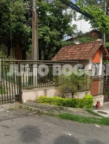 Apartamento : / Residencial / Pechincha