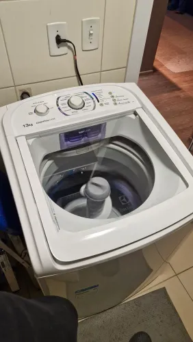 Máquina de lavar Electrolux 13 kg