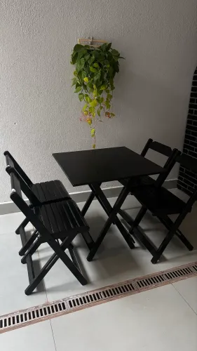 Mesa de madeira dobrável