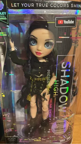 Boneca Rainbow High Shadow High Special Edition Ainsley Mga