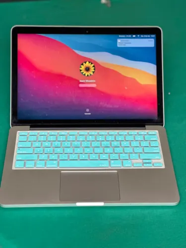 MacBook Pro 1502