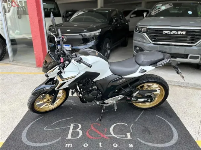 YAMAHA FZ25 FAZER CONNECTED ABS