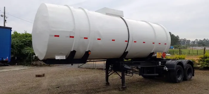 Tanque em aço carbono de 21 mil litros, pra colocar em truck