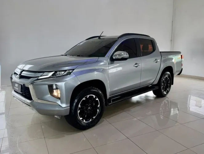 Mitsubishi L200 Triton Sport HPE 2.4 CD Diesel Aut. 2024