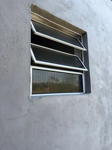 Vitro de banheiro aparti de R$120,00