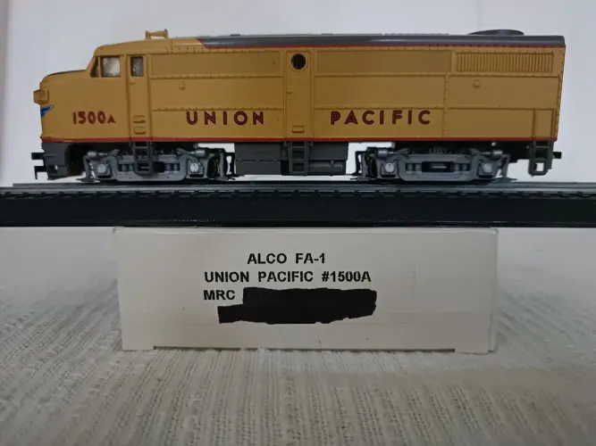 Locomotiva FA-1 MRC Union Pacific escala HO. 