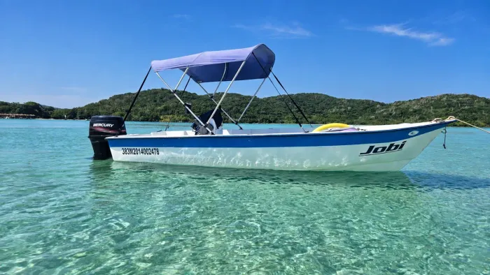 Vendo barco Corisco 5 metros 6 pessoas com motor 40 Mercury