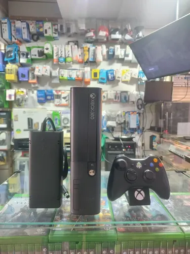Xbox 360 super slim Desbloqueado + 35 jogos + controle