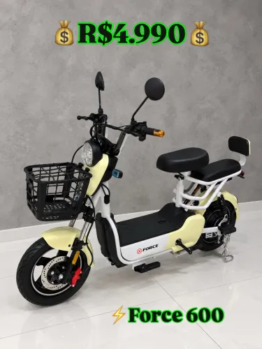 Scooter elétrica Force 600 W Autopropelido