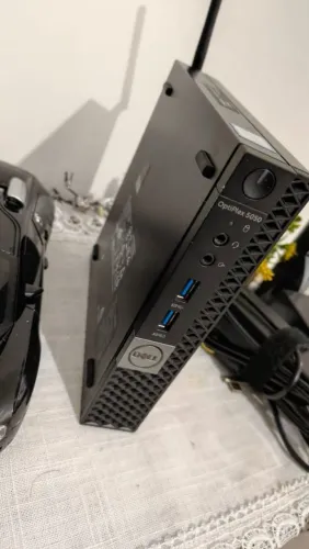 Dell optiplex mini i5 7th 8 GB RAM SSD Nvme