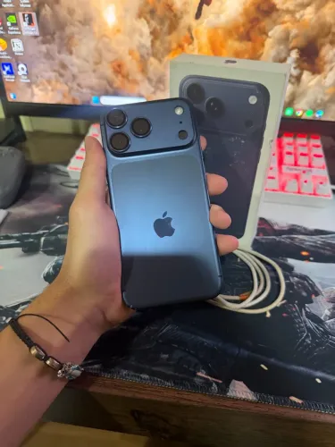iPhone 17 Pro Max - Azul 256Gb