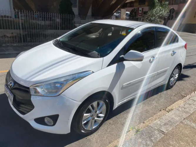 Hyundai HB20S Premium 1.6 Flex 16V Aut. 4P 2015