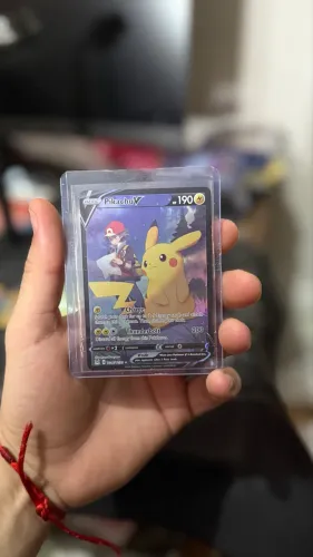 Pikachu V