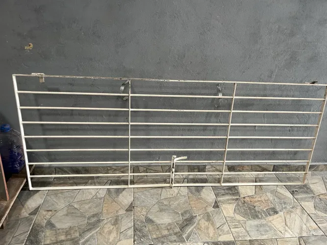 Grade para porta