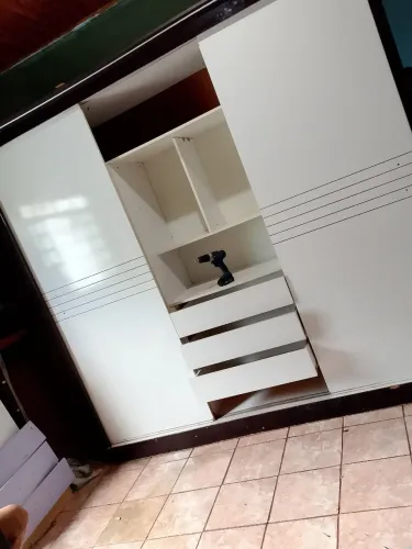 Vendo guarda roupa entrega e montagem grátis