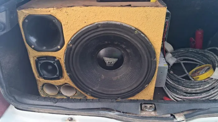 Vende-se trio de 15