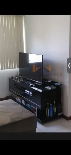 Rack preto para TV