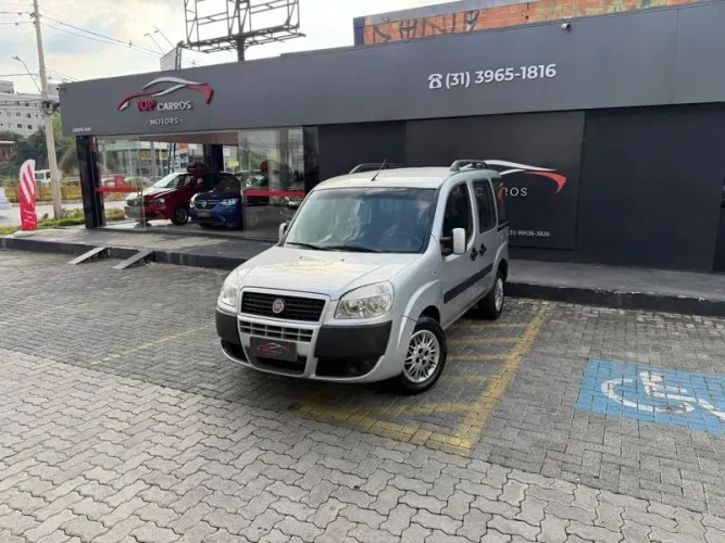 Fiat Doblo Essence 1.8 Flex 16V 5P 2017