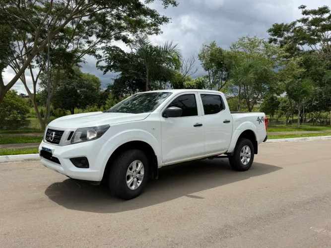 Nissan Frontier S CD 4X4 2.3 TB Diesel Mec. 2022