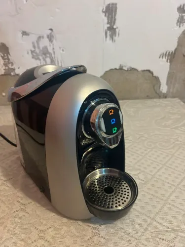 Cafeteira três corações