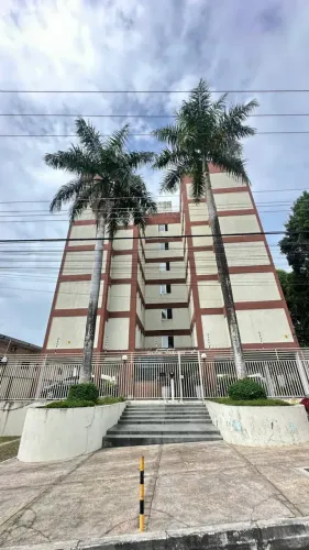 Alugo apartamento semi mobiliado de 72m² no condomínio Jardim Imperial Aleixo