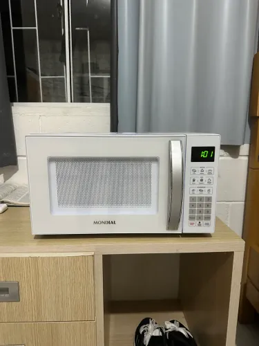 Microondas em estado de novo