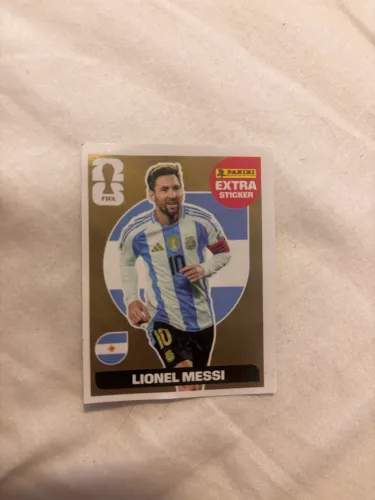 Messi legend gold
