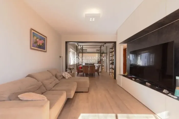 Apartamento mobiliado, para aluguel possui 140 m² ,com 3 quartos