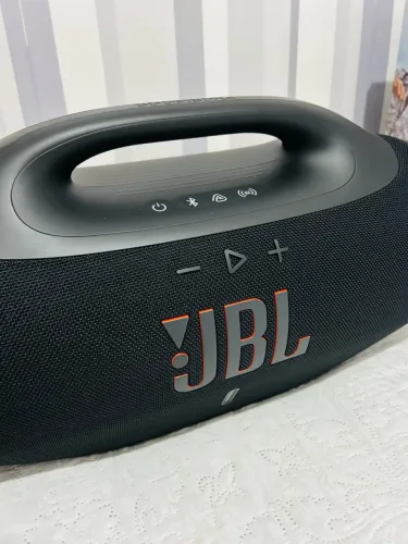 JBL Boombox 4