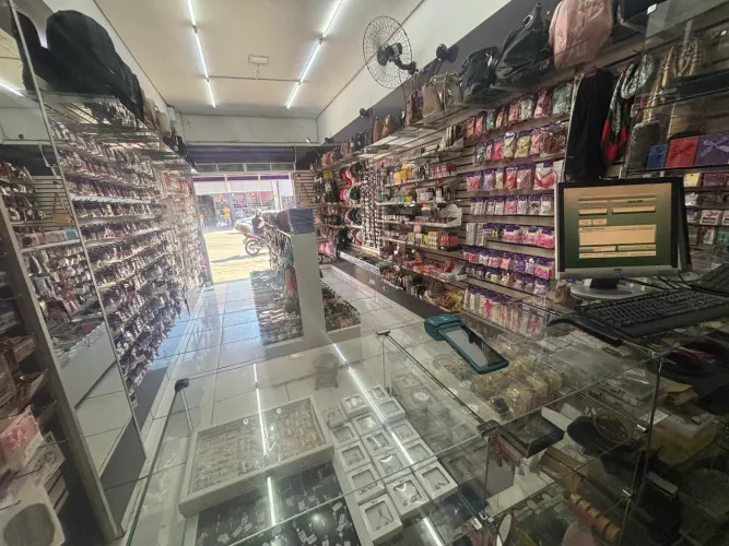 Vendo Loja de bijuterias