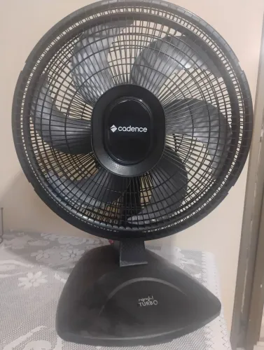 Ventilador marca Cadence 