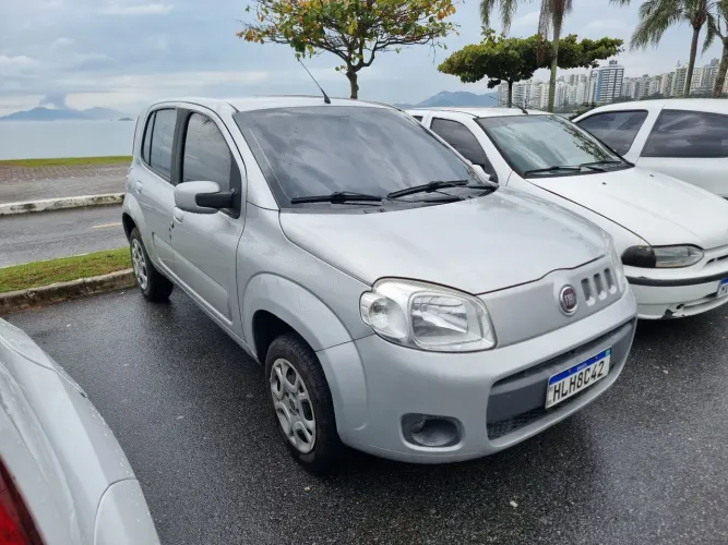 Fiat Uno Vivace Celeb. 1.0 EVO F.flex 8V 5P 2011