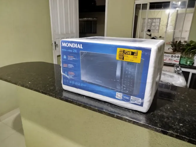 Microondas Mondial Espelhado 21L 127v NOVO, NA EMBALAGEM, LACRADO, sem observações.