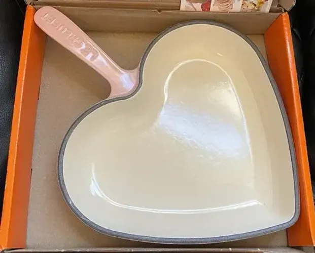 Skillet Coração Rosa 26 Cm Le Creuset