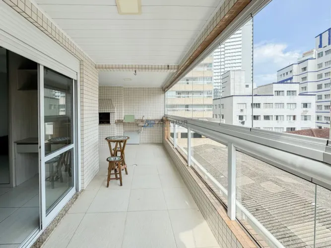 Apartamento à venda em Praia Grande no Boqueirão com 2 quartos sendo 2 suítes