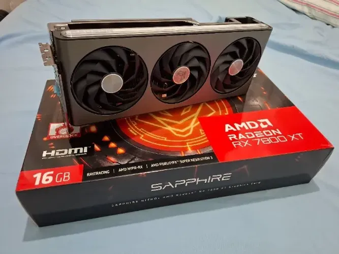 Placa de video VGA AMD Radeon RX 7800 XT 16gb SAPPHIRE NITRO+