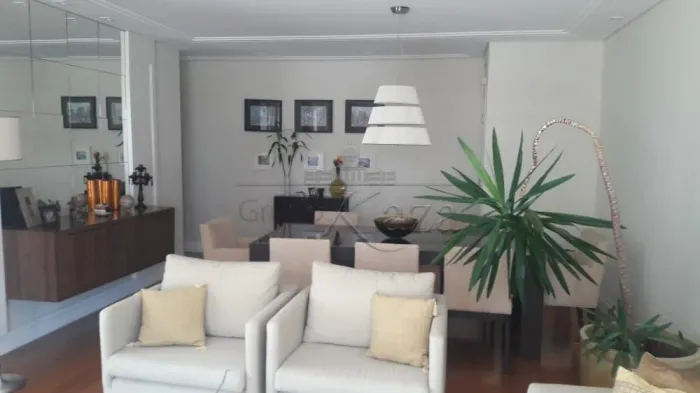 Apartamento - Vila Adyana - Residencial Pennsylvania -3 Dormitórios - 182m².