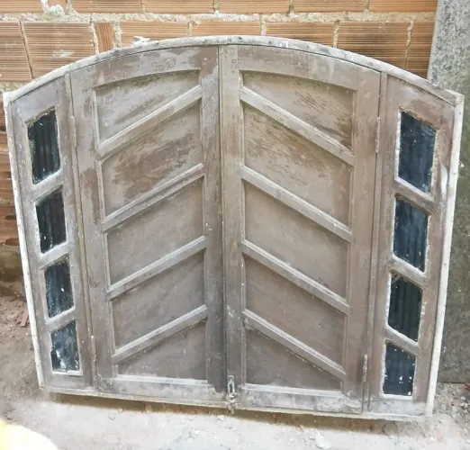 Janela e Porta de Madeira!