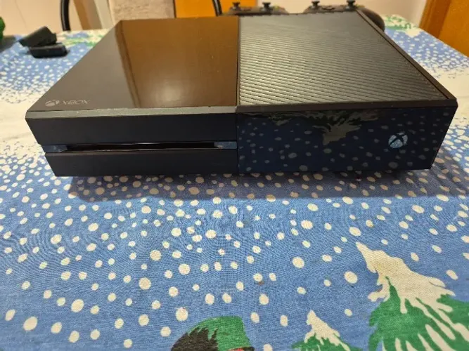 Xbox One fat + 2 controles + 9 jogos