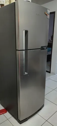Geladeira FROSTE FREE