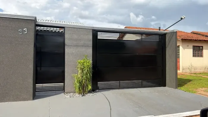 PORTAO elevação de 3,30 x 2,94 e portao pequeno de ,96 cm