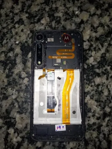 Motorola Moto G8 Plus para retirada de peças