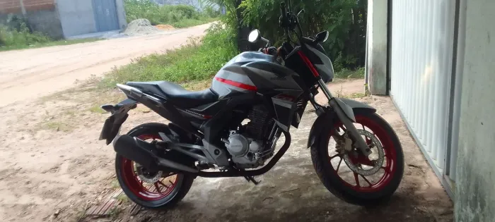 Twister CB 250
